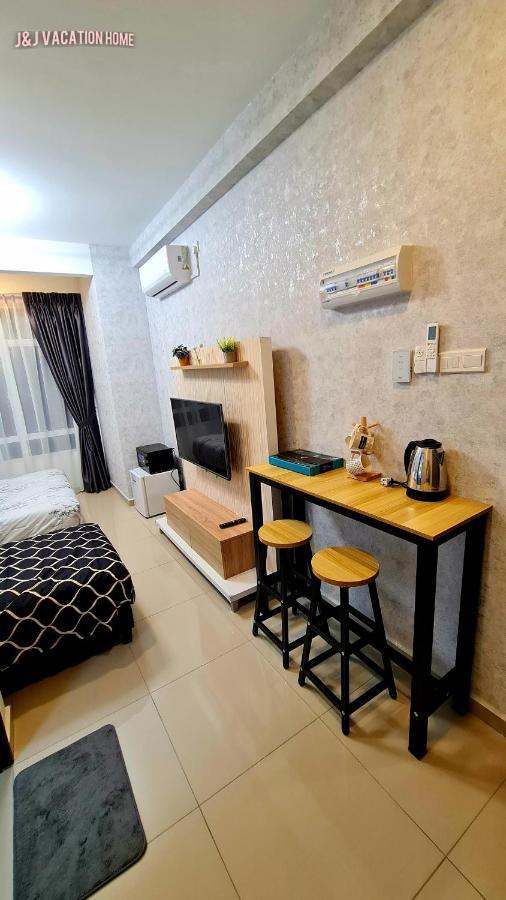 J&J Vacation Home@Novo8 Residence Kampong Tambak Zewnętrze zdjęcie
