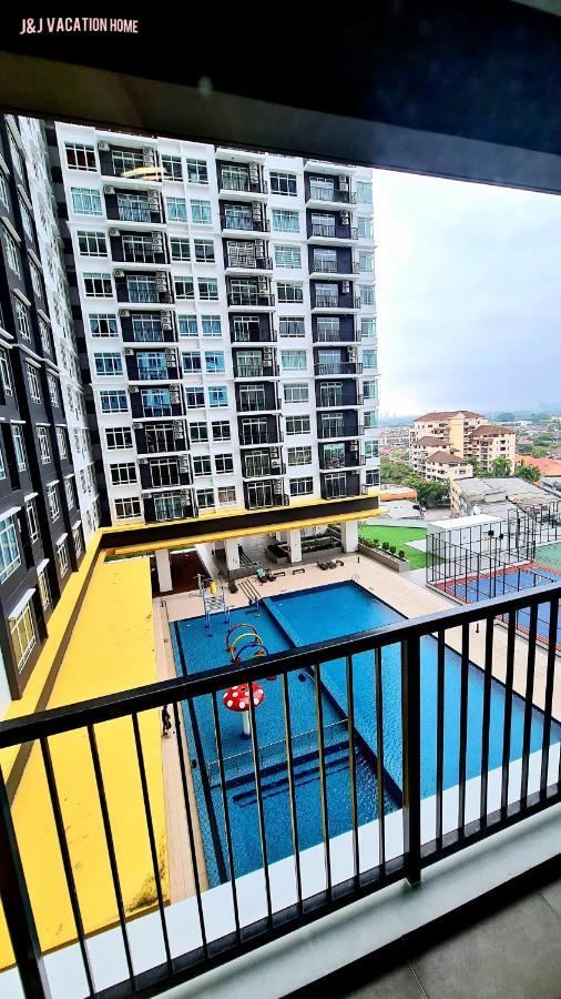 J&J Vacation Home@Novo8 Residence Kampong Tambak Zewnętrze zdjęcie