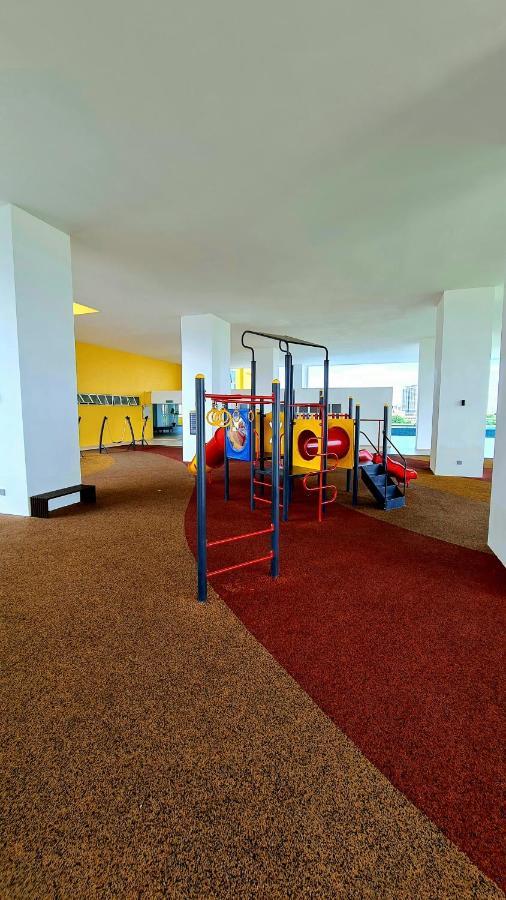 J&J Vacation Home@Novo8 Residence Kampong Tambak Zewnętrze zdjęcie