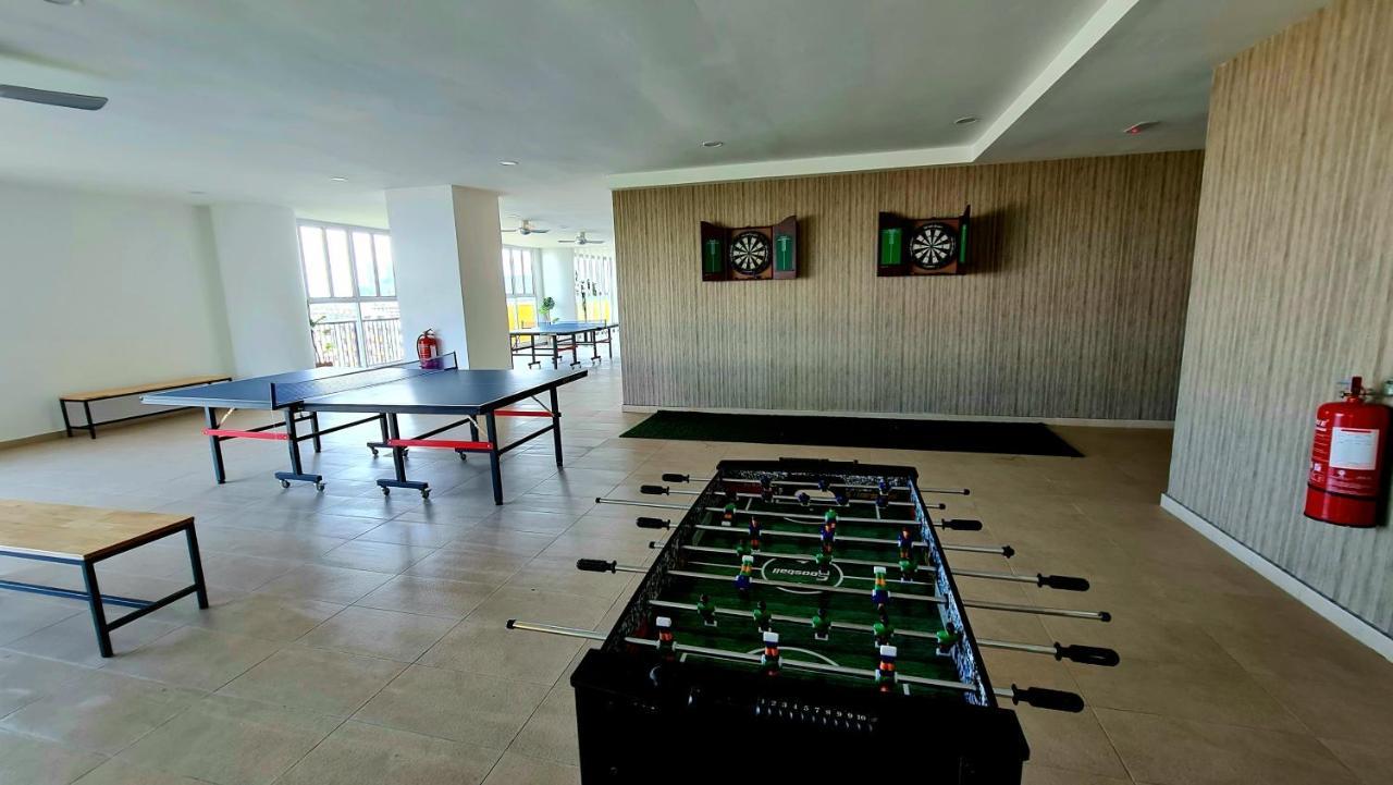 J&J Vacation Home@Novo8 Residence Kampong Tambak Zewnętrze zdjęcie